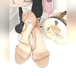 Kelly & Katie Gold Open Toe Etilla Heel Size 9.5M NWT